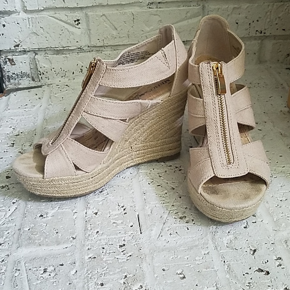 Tan Wedges